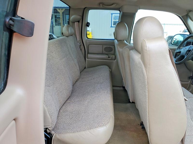 61803736 :رقم المزاد ، 1GCEC19XX4Z236515 vin ، 2004 Chevrolet Silverado مزاد بيع