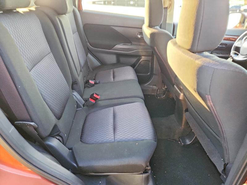 2014 Mitsubishi Outlander მანქანა იყიდება აუქციონზე, vin: JA4JZ4AX8EZ018787, აუქციონის ნომერი: 61243786