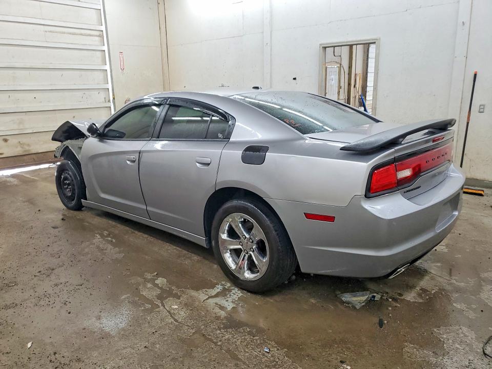 61373116 :رقم المزاد ، 2C3CDXBG2EH102282 vin ، 2014 Dodge Charger مزاد بيع