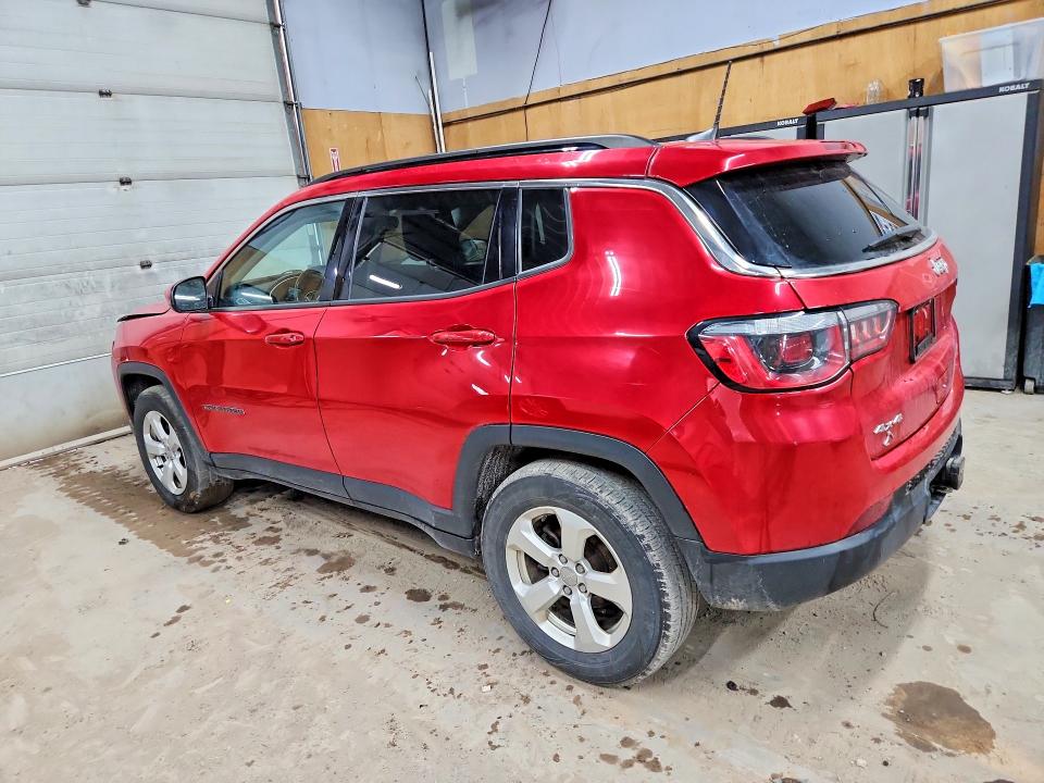 61299966 :رقم المزاد ، 3C4NJDBB0JT115128 vin ، 2018 Jeep Compass مزاد بيع