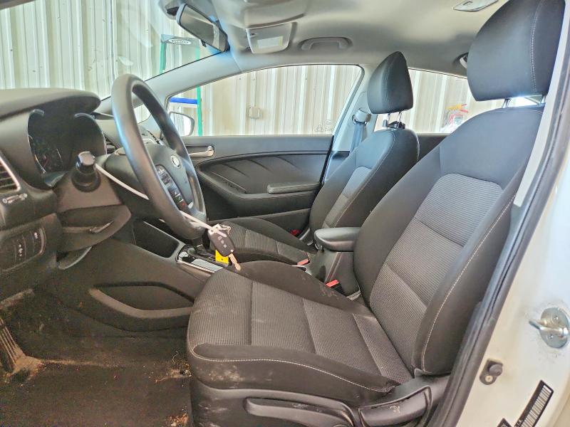 60301376 :رقم المزاد ، 3KPFK4A73JE244340 vin ، 2018 Kia Forte مزاد بيع