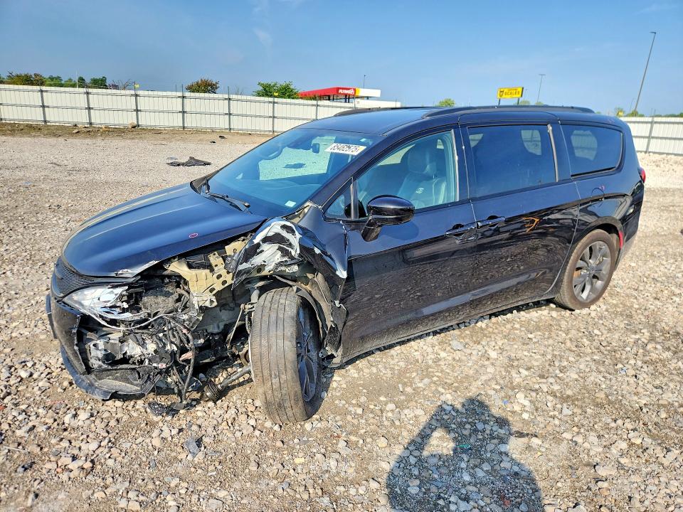 85462575 :رقم المزاد ، 2C4RC1EG1LR105831 vin ، 2020 Chrysler Pacifica مزاد بيع
