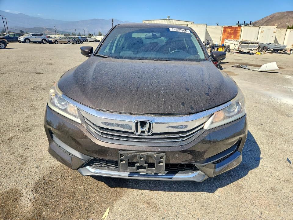 Продаж на аукціоні авто 2017 Honda Accord, vin: 1HGCR2F38HA254322, номер лоту: 61608956