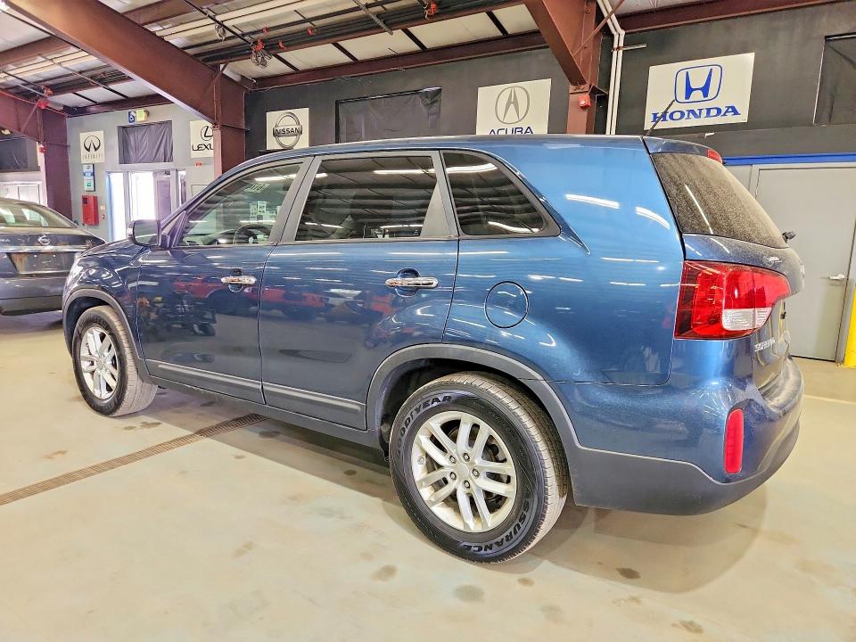 2014 Kia Sorento მანქანა იყიდება აუქციონზე, vin: 5XYKT3A60EG528787, აუქციონის ნომერი: 61740726