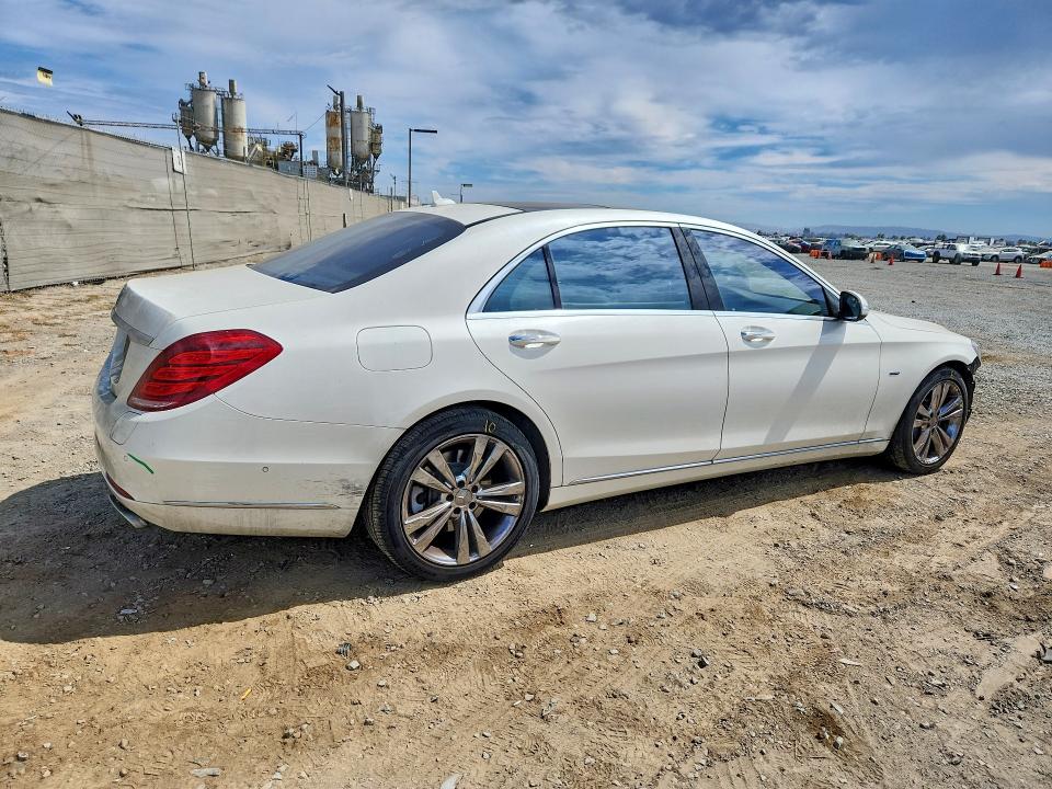 61907236 :رقم المزاد ، WDDUG6DB8HA317189 vin ، 2017 Mercedes-benz S مزاد بيع