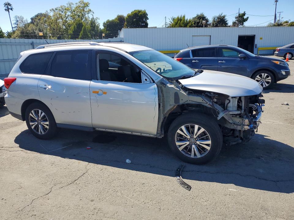 Продажа на аукционе авто 2017 Nissan Pathfinder, vin: 5N1DR2MN1HC608544, номер лота: 60624246