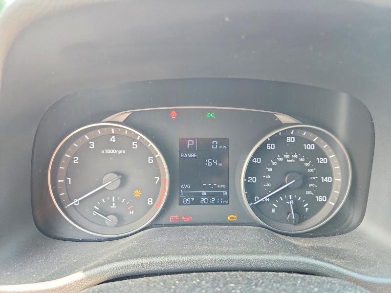 61069736 :رقم المزاد ، KMHD74LFXHU113930 vin ، 2017 Hyundai Elantra مزاد بيع
