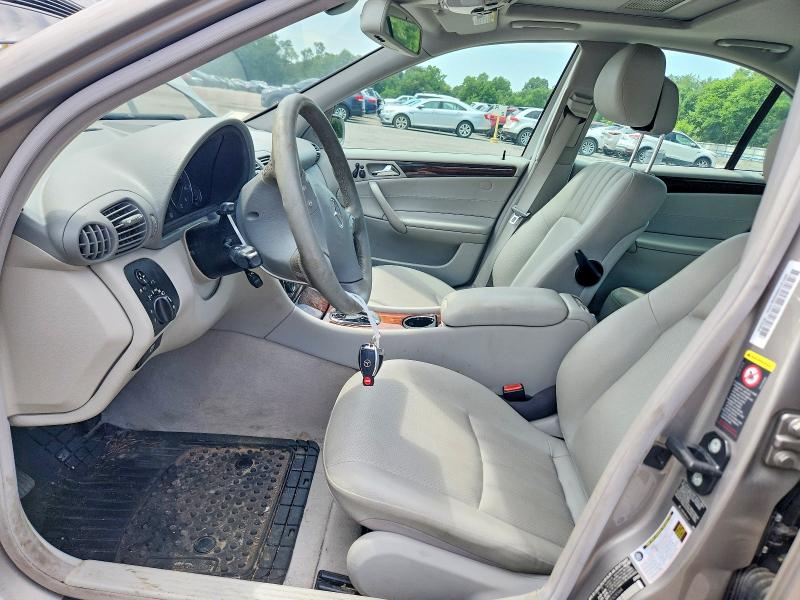 62998826 :رقم المزاد ، WDBRF92H17F928564 vin ، 2007 Mercedes-benz C مزاد بيع