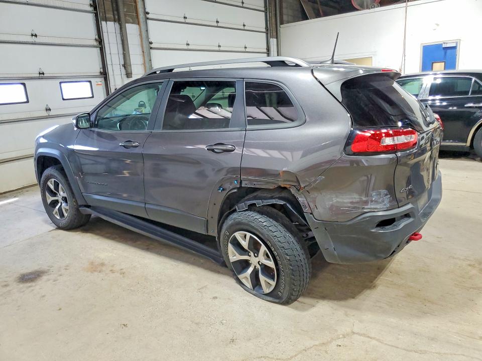 60331396 :رقم المزاد ، 1C4PJMBS4HW561277 vin ، 2017 Jeep Cherokee مزاد بيع