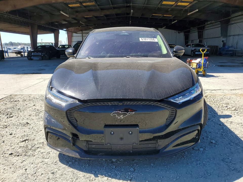 61011356 :رقم المزاد ، 3FMTK2SU3NMA40947 vin ، 2022 Ford Mustang Mach-e مزاد بيع