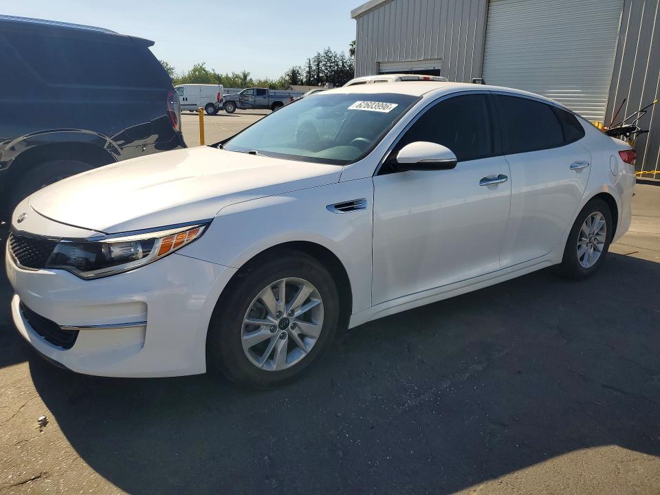 Продаж на аукціоні авто 2016 Kia Optima, vin: KNAGT4L3XG5083577, номер лоту: 62603996