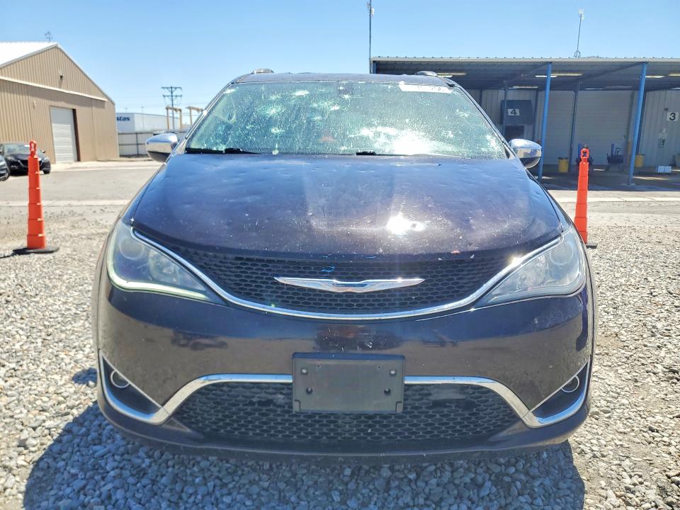 60761256 :رقم المزاد ، 2C4RC1GG0HR525746 vin ، 2017 Chrysler Pacifica مزاد بيع