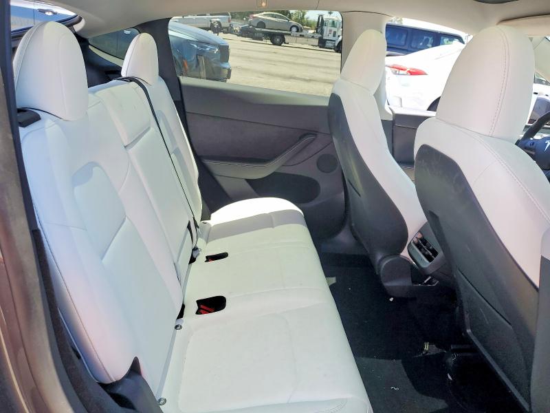60650306 :رقم المزاد ، 7SAYGDEE8PA153151 vin ، 2023 Tesla Model Y مزاد بيع