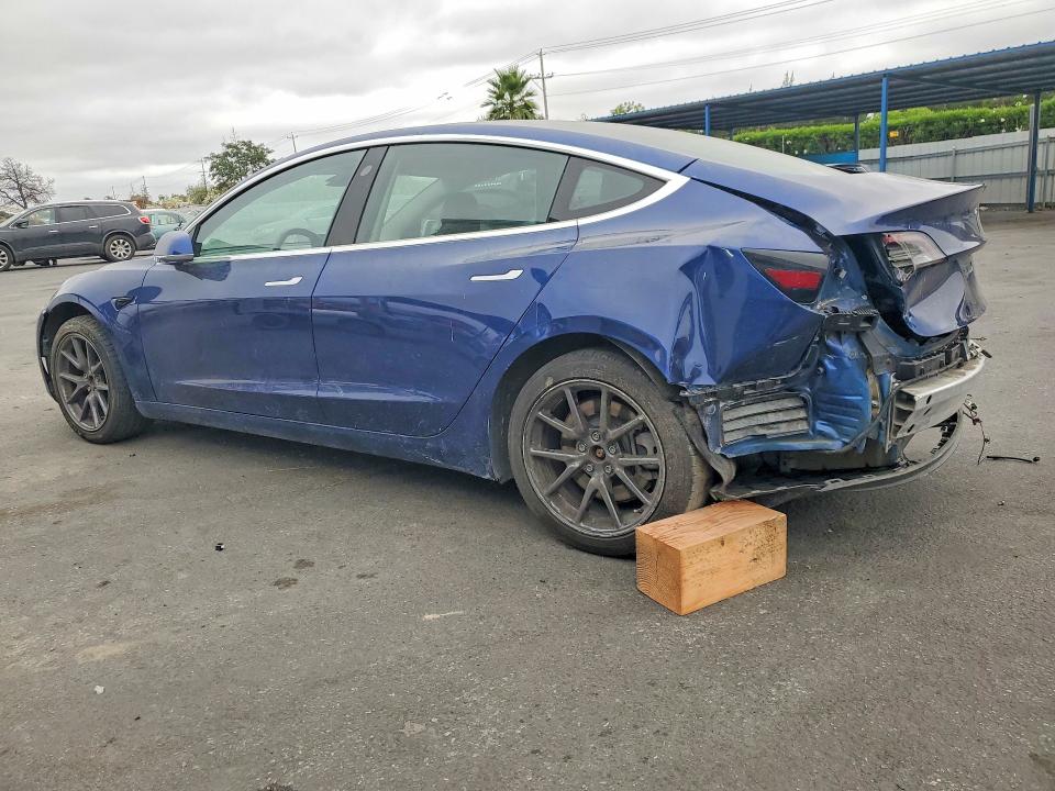 59670536 :رقم المزاد ، 5YJ3E1EBXKF497156 vin ، 2019 Tesla Model 3 مزاد بيع