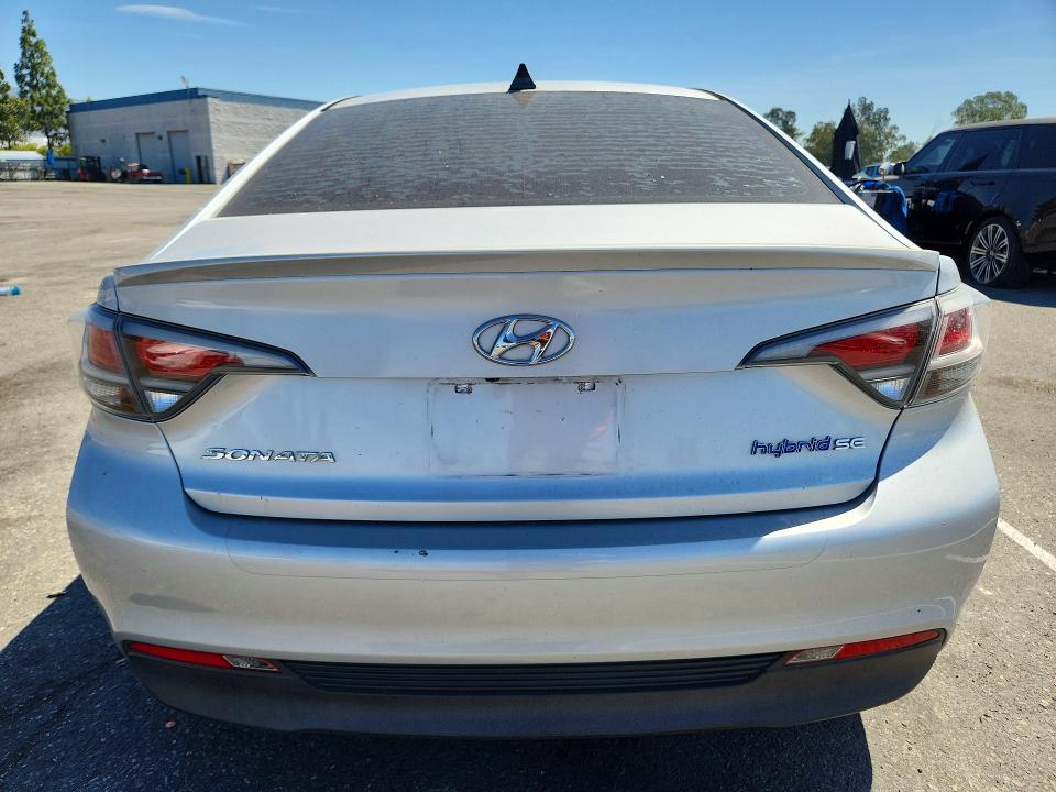 2016 Hyundai Sonata Hybrid მანქანა იყიდება აუქციონზე, vin: KMHE24L14GA040352, აუქციონის ნომერი: 62678296