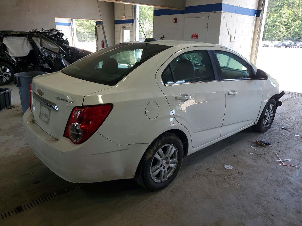 63052186 :رقم المزاد ، 1G1JC5SG9F4164831 vin ، 2015 Chevrolet Sonic مزاد بيع