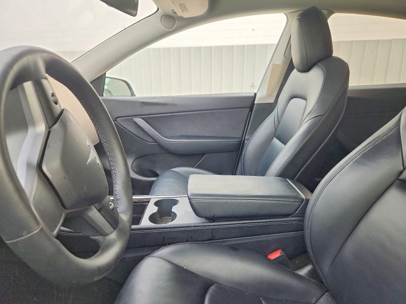 61533866 :رقم المزاد ، 5YJYGDEE8MF210976 vin ، 2021 Tesla Model Y مزاد بيع