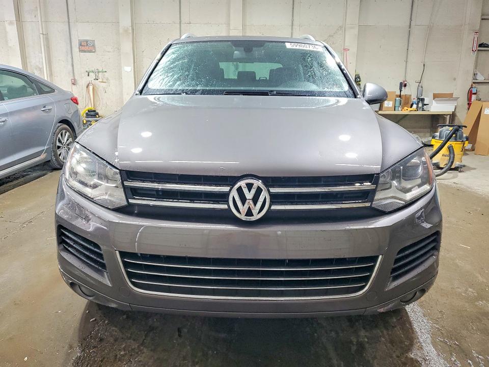 Aukcja sprzedaży 2013 Volkswagen Touareg, vin: WVGEP9BP9DD003652, numer aukcji: 59900736