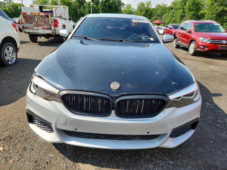63366876 :رقم المزاد ، WBAJA7C55JWC75489 vin ، 2018 Bmw 530 مزاد بيع