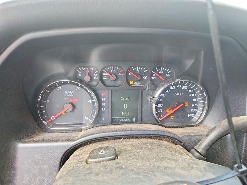 85614315 :رقم المزاد ، 1GD42VCY2JF158795 vin ، 2018 Gmc Sierra مزاد بيع