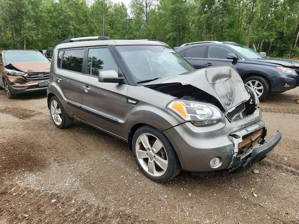 61915656 :رقم المزاد ، KNDJT2A20B7278690 vin ، 2011 Kia Soul مزاد بيع