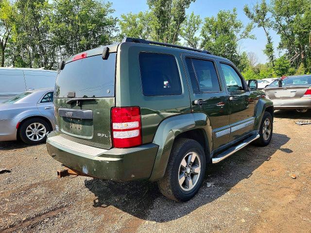 57187526 :رقم المزاد ، 1J8GN28K88W133821 vin ، 2008 Jeep Liberty مزاد بيع