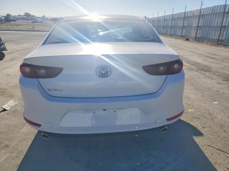 2026 Mazda 3 მანქანა იყიდება აუქციონზე, vin: JM1BPACL2T1871416, აუქციონის ნომერი: 62893796