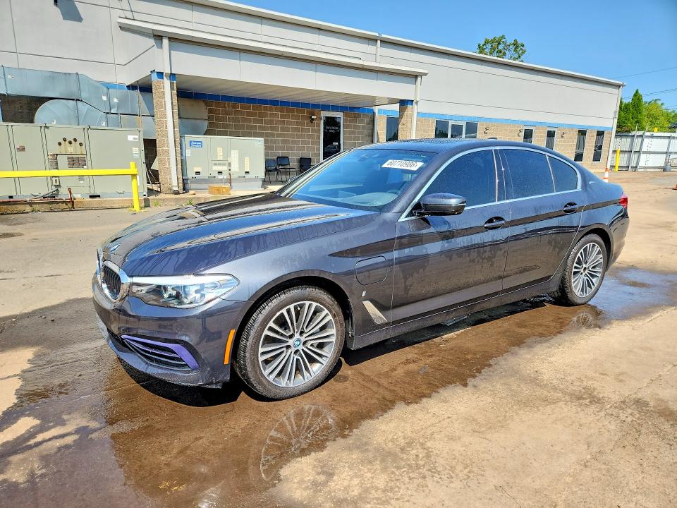 60710986 :رقم المزاد ، WBAJB1C52KB375162 vin ، 2019 Bmw 530xe مزاد بيع
