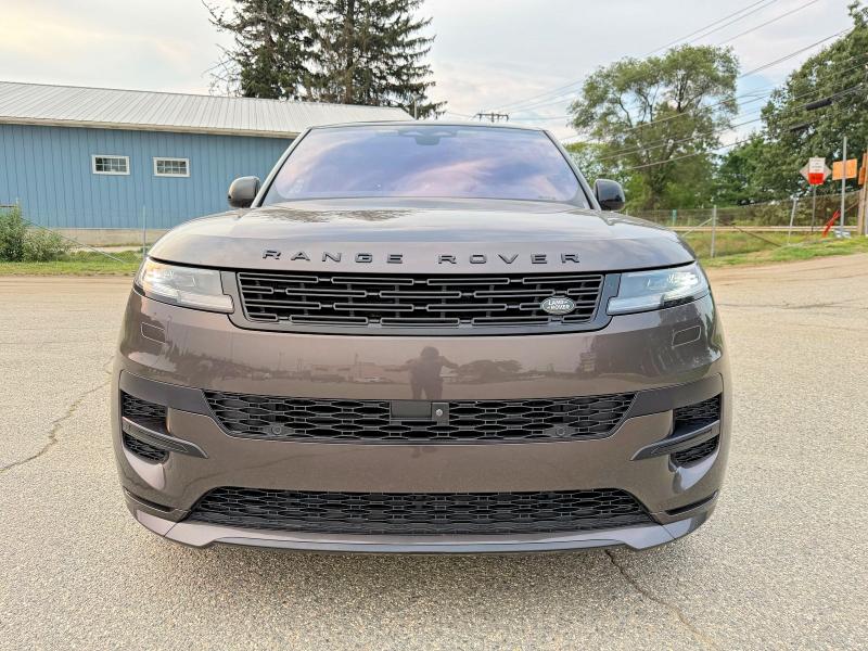 Продаж на аукціоні авто 2023 Land Rover Range Rover Sport, vin: SAL1L9FUXPA154724, номер лоту: 61633036