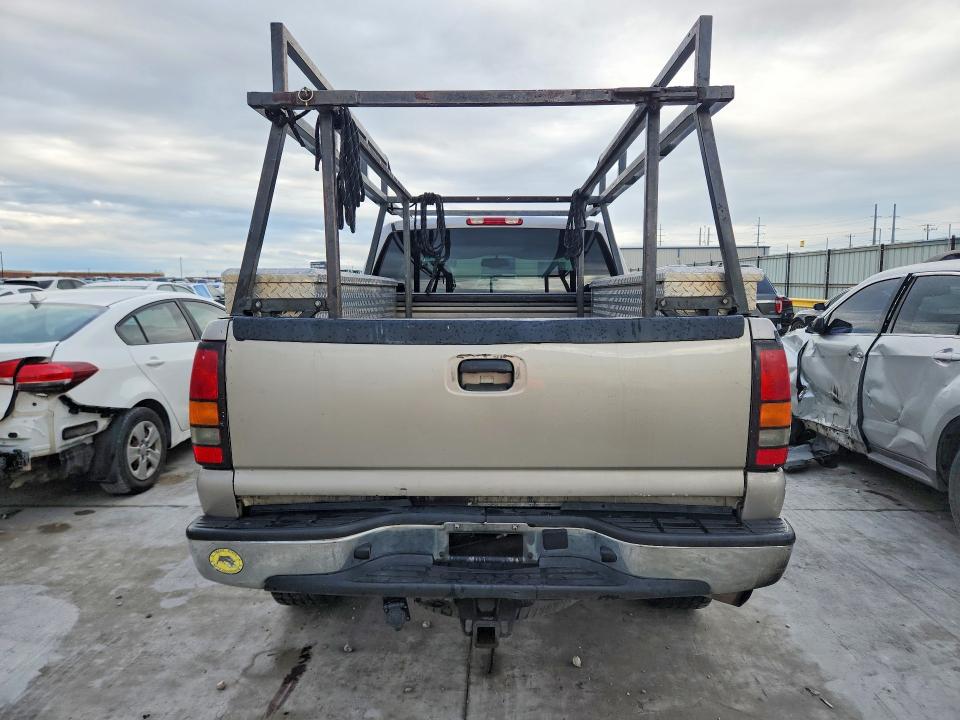 60954286 :رقم المزاد ، 1GTHK29205E140119 vin ، 2005 Gmc Sierra مزاد بيع