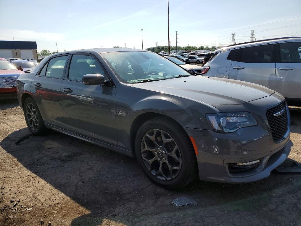 2018 Chrysler 300 მანქანა იყიდება აუქციონზე, vin: 2C3CCAGG1JH141643, აუქციონის ნომერი: 60816386