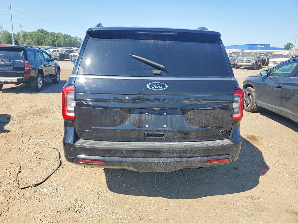 Продажа на аукционе авто 2024 Ford Expedition, vin: 1FMJK2A85REA82799, номер лота: 62237506