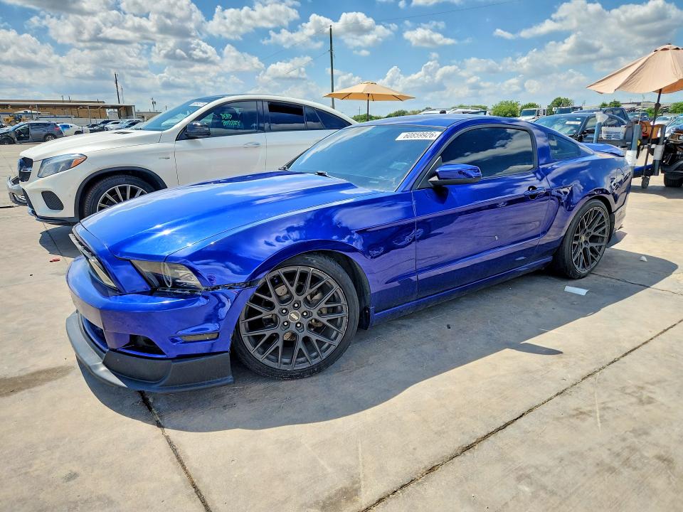 60859926 :رقم المزاد ، 1ZVBP8AM0D5251191 vin ، 2013 Ford Mustang مزاد بيع