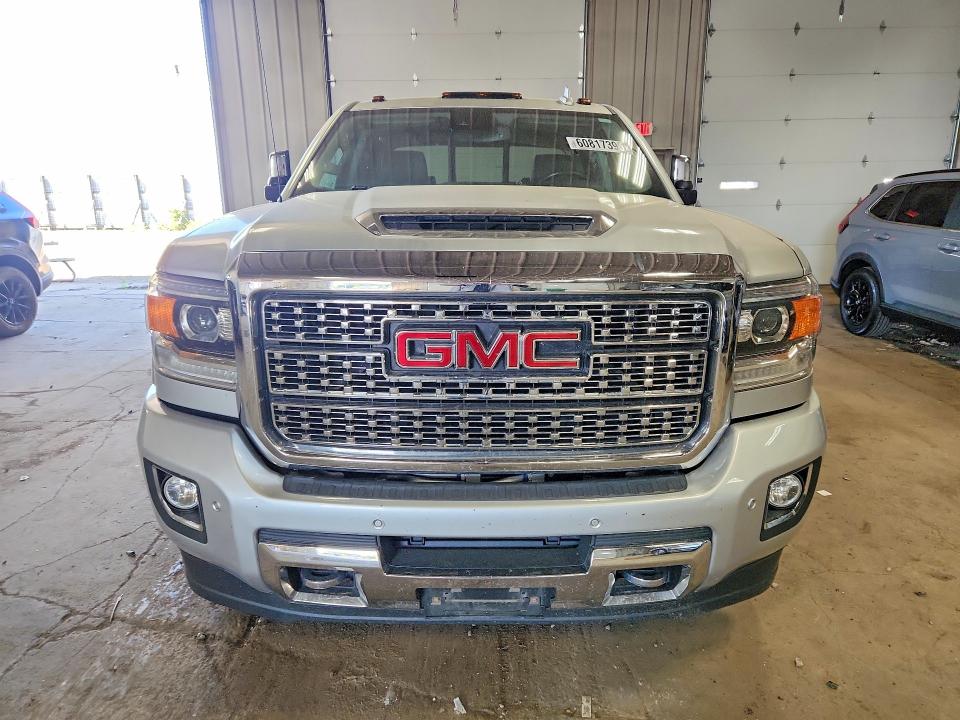 60817396 :رقم المزاد ، 1GT42WEY6KF264966 vin ، 2019 Gmc Sierra3500 مزاد بيع