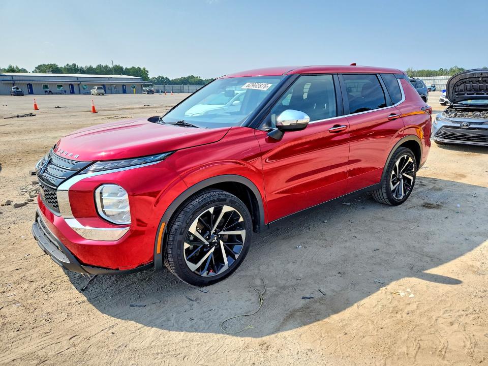 Продажа на аукционе авто 2022 Mitsubishi Outlander, vin: JA4J3TA87NZ083361, номер лота: 62962876