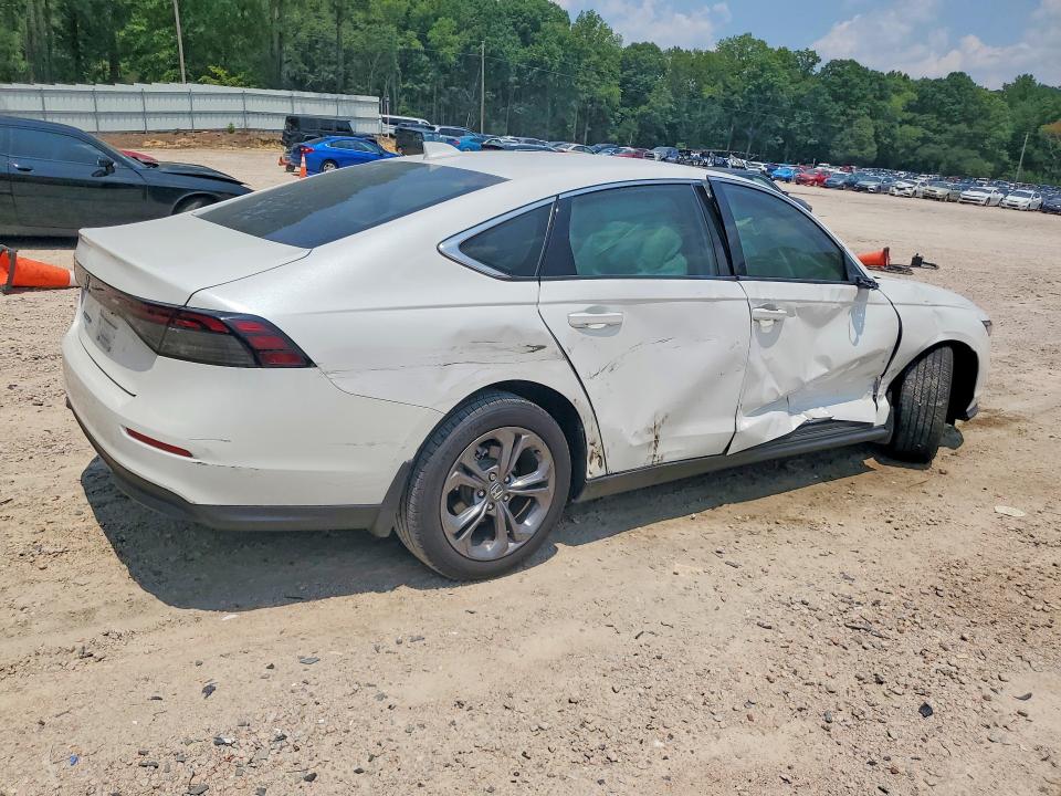 2024 Honda Accord მანქანა იყიდება აუქციონზე, vin: 1HGCY1F39RA060879, აუქციონის ნომერი: 61116526