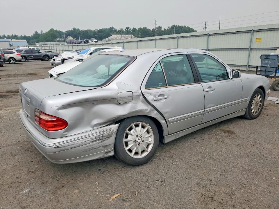 Продажа на аукционе авто 2000 Mercedes-benz E, vin: WDBJF65J9YB163851, номер лота: 61363106