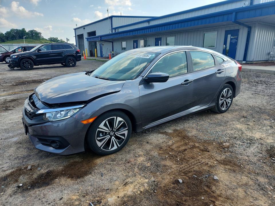 Продажа на аукционе авто 2018 Honda Civic, vin: JHMFC1F72JX044181, номер лота: 61070926