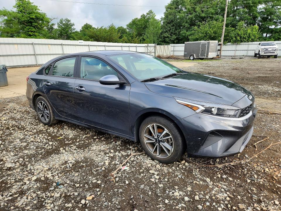 61694636 :رقم المزاد ، 3KPF24ADXPE662716 vin ، 2023 Kia Forte مزاد بيع