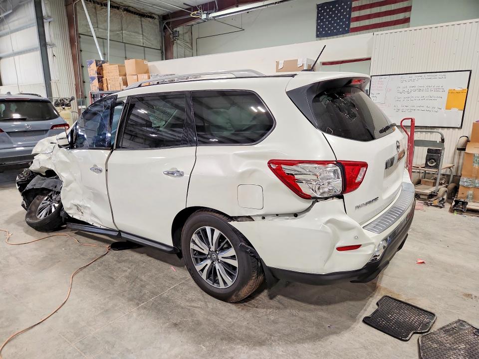 Продажа на аукционе авто 2018 Nissan Pathfinder, vin: 5N1DR2MM5JC637560, номер лота: 60157796