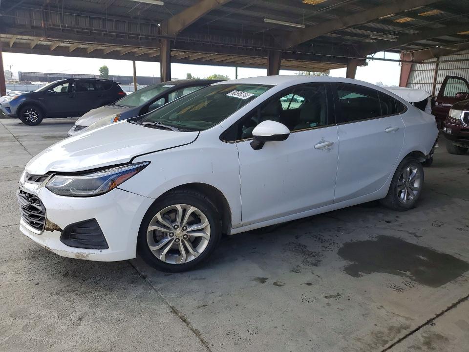 60595316 :رقم المزاد ، 1G1BE5SM6K7115387 vin ، 2019 Chevrolet Cruze مزاد بيع