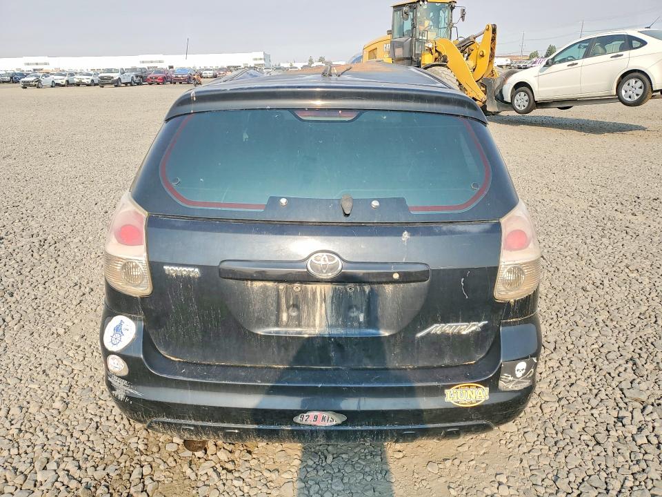 Auction sale of the 2005 Toyota Matrix, vin: 2T1KR32E85C493805, lot number: 61910736