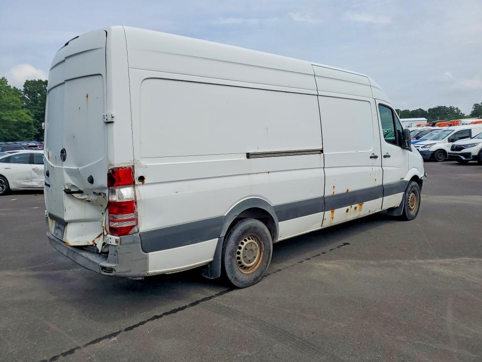 Продаж на аукціоні авто 2011 Freightliner Sprinter, vin: WDYPE8CC9B5516677, номер лоту: 57972466