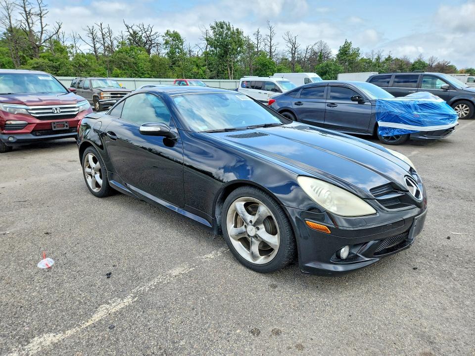 62835876 :رقم المزاد ، WDBWK56F15F053869 vin ، 2005 Mercedes-benz Slk مزاد بيع