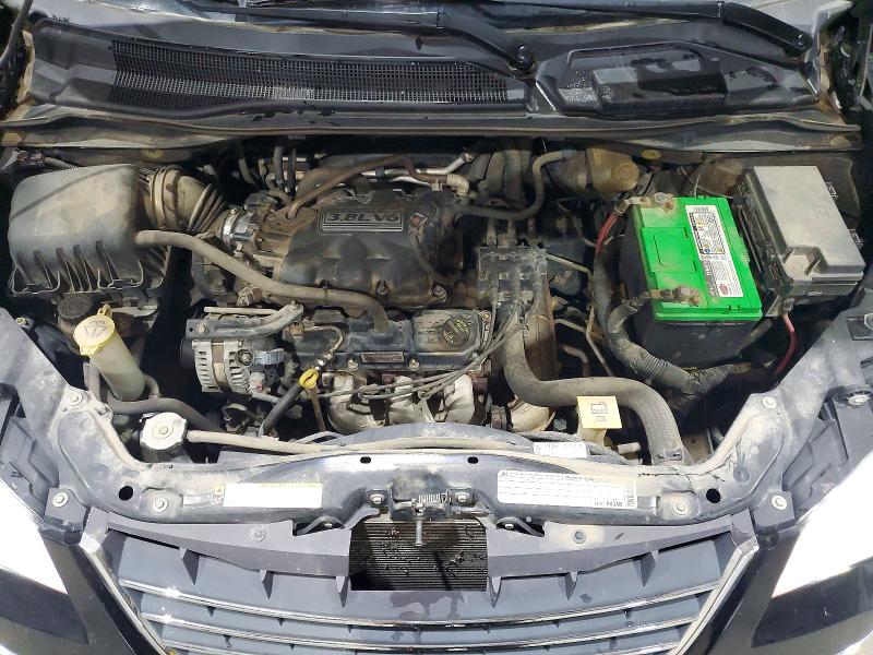 60759076 :رقم المزاد ، 2A4RR5D10AR271896 vin ، 2010 Chrysler Town & Country مزاد بيع