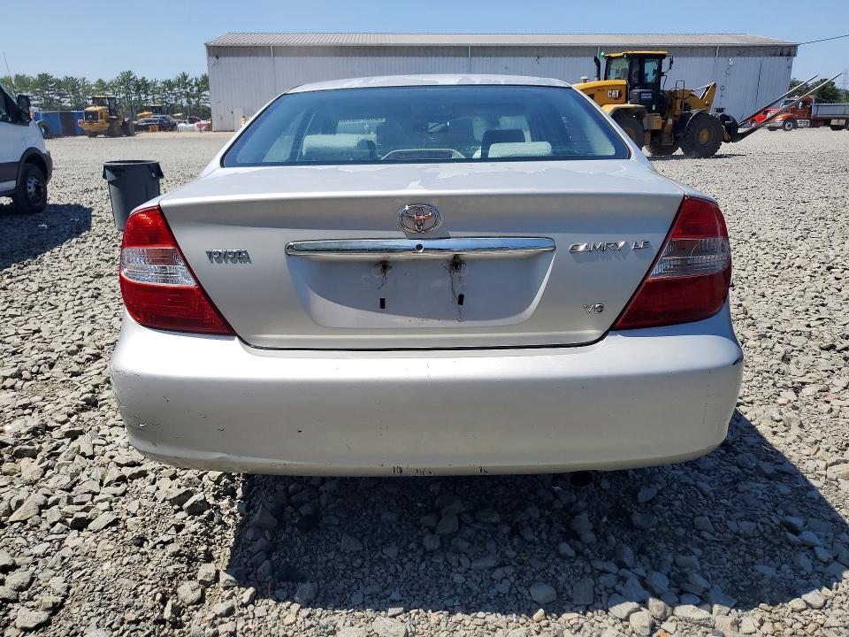 2003 Toyota Camry მანქანა იყიდება აუქციონზე, vin: 4T1BF32K03U547107, აუქციონის ნომერი: 61870376