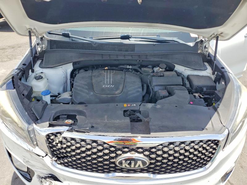60966616 :رقم المزاد ، 5XYPK4A52HG317598 vin ، 2017 Kia Sorento مزاد بيع