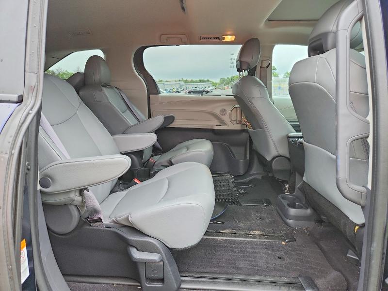 Продаж на аукціоні авто 2023 Toyota Sienna, vin: 5TDJSKFC9PS104196, номер лоту: 63230256