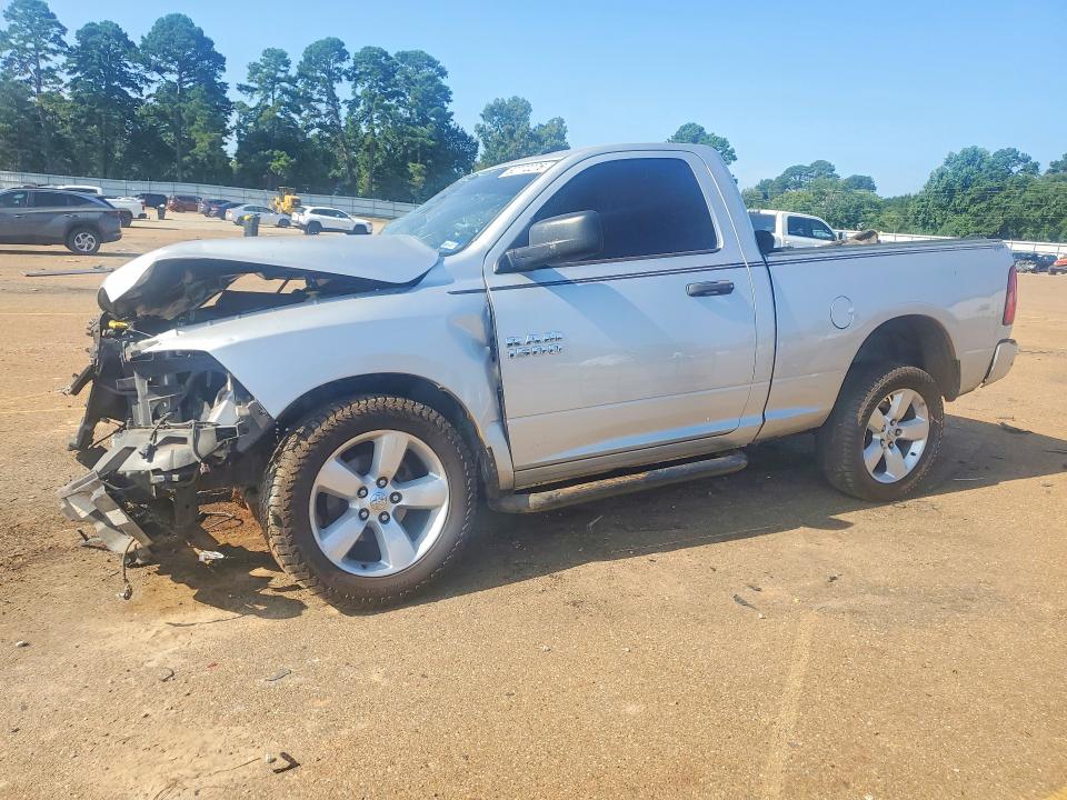 Auction sale of the 2017 Ram 1500, vin: 3C6JR6AG5HG520945, lot number: 62772276