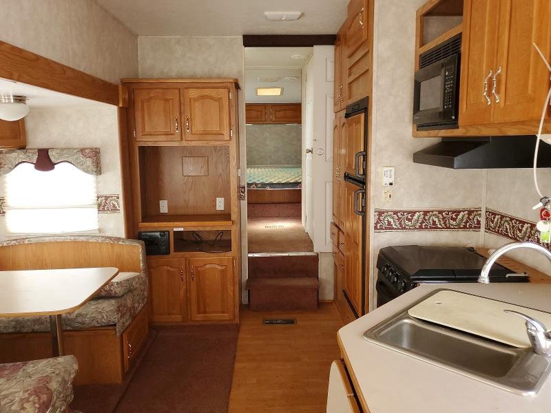 2004 Sprinter Trailer მანქანა იყიდება აუქციონზე, vin: 4YDF2762X4A212441, აუქციონის ნომერი: 60132226